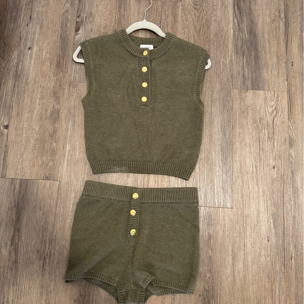 Lovers and friends Ayden top in hunter green - Picture 8 of 8